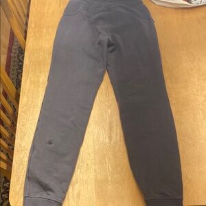 Lululemon dark grey jogger size 2 slim fit perfect condition